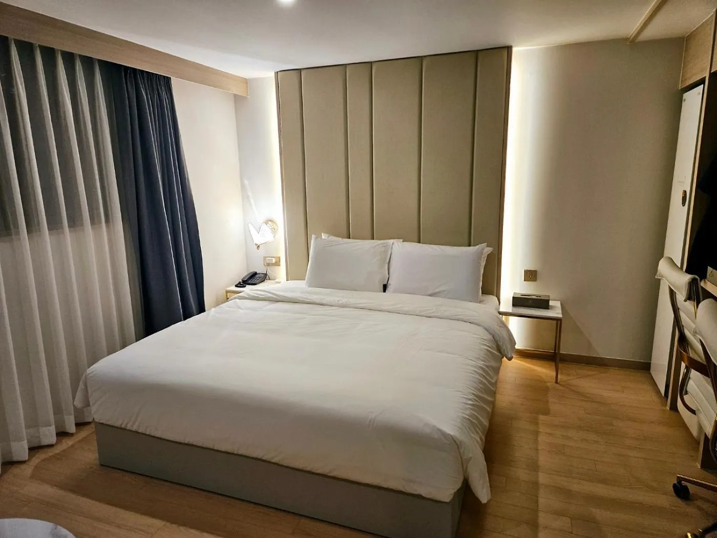 Grand Bern Busan 3*,  South Korea