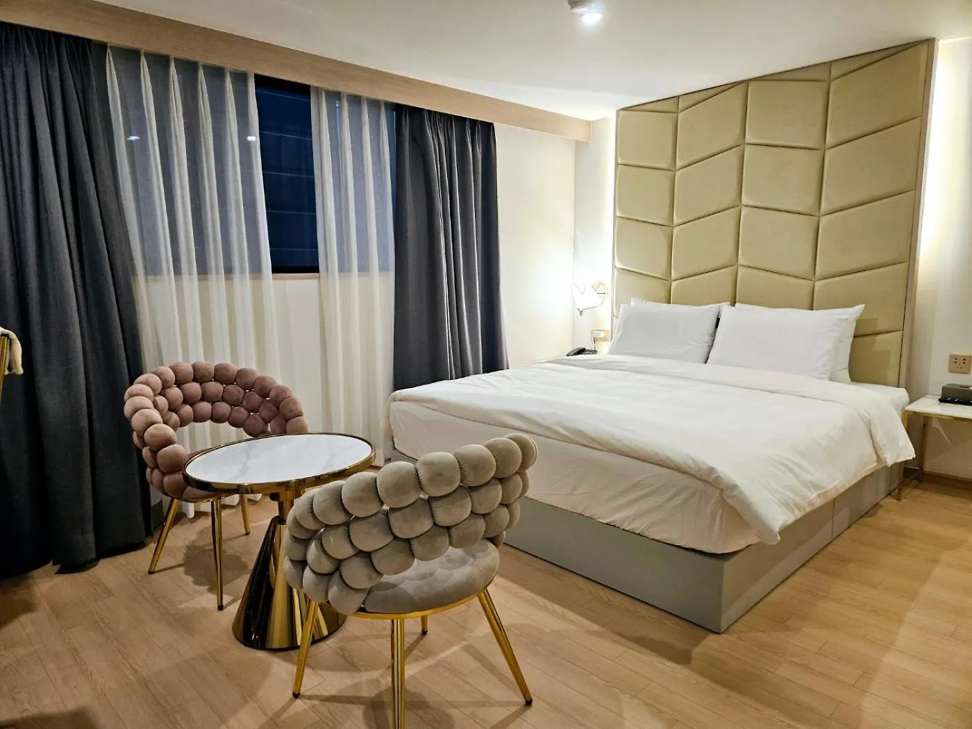 Hotel Grand Bern Busan