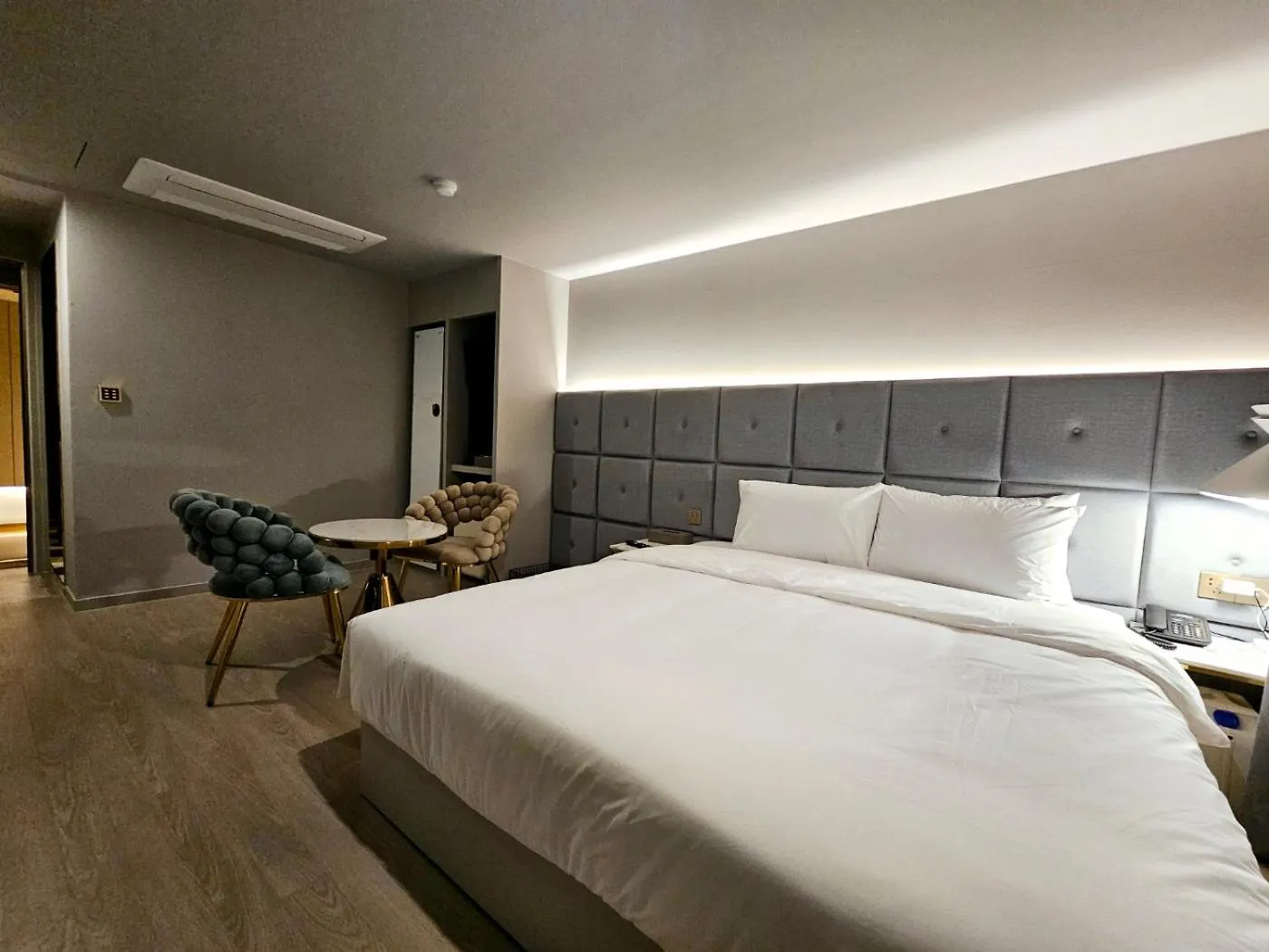 Hotel Grand Bern Busan